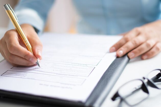 Ilustracja do: Jakie dokumenty są potrzebne żeby pozwać bank?